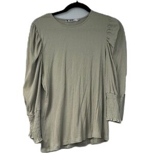 Story Woman's XL Statement sleeve ivory long sleeve textured top casual business